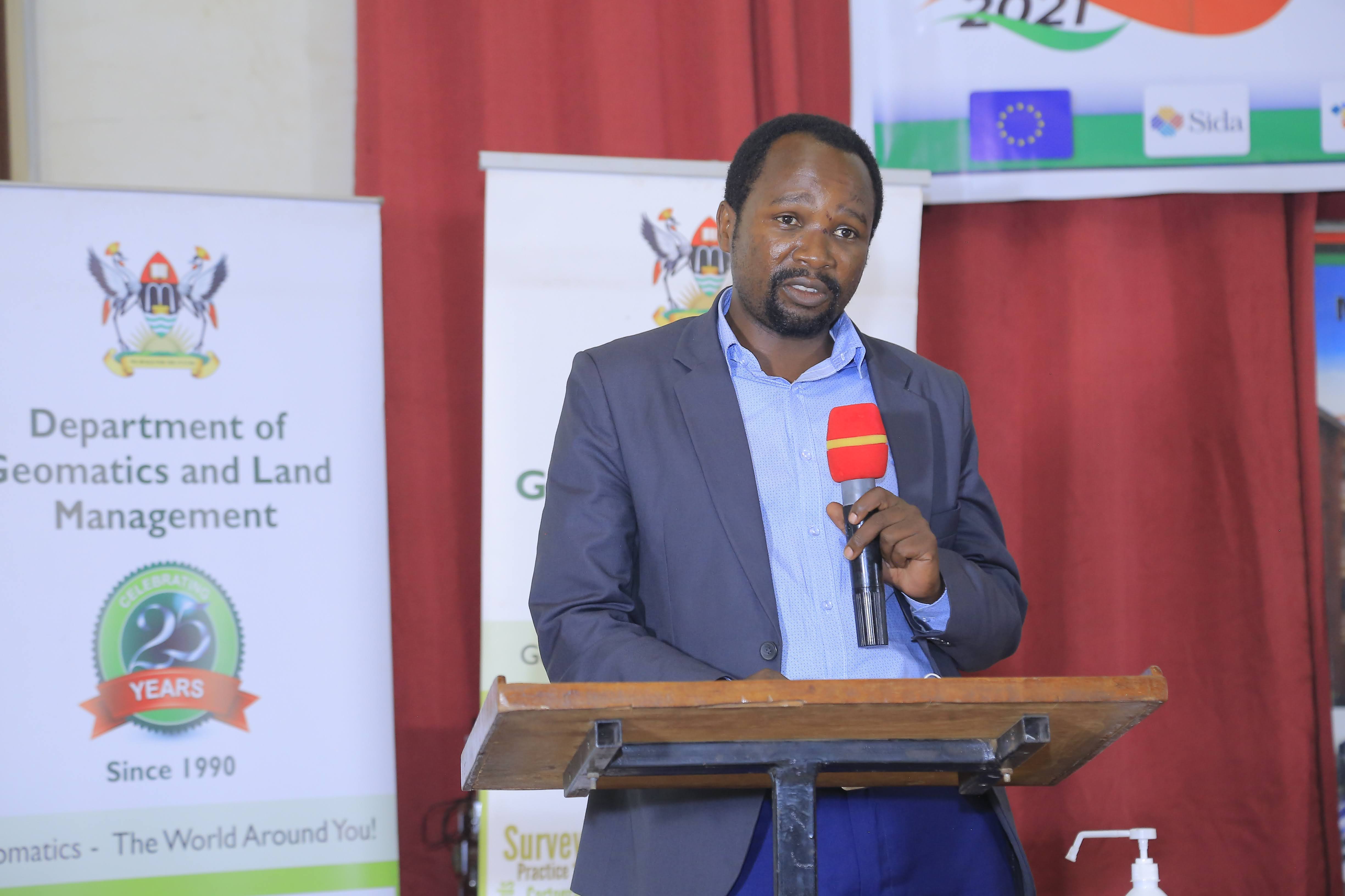Faustin Gashakamba speaking at a professional event